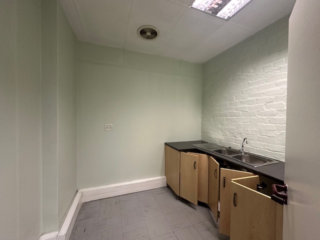 To Let Commercial Property for Rent in Observatory Western Cape